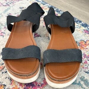 Franco Sarto Black and Brown Sandals with Modern Design